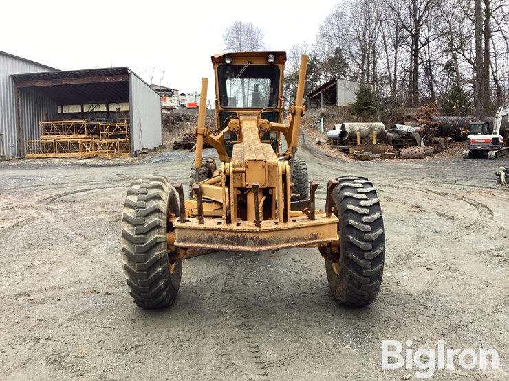 john-deere-670-image-2