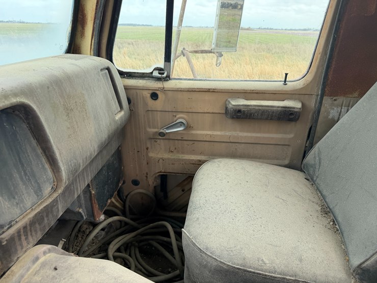 #41247-•-inop-1978-international-f-2275-daycab-truck-image-62