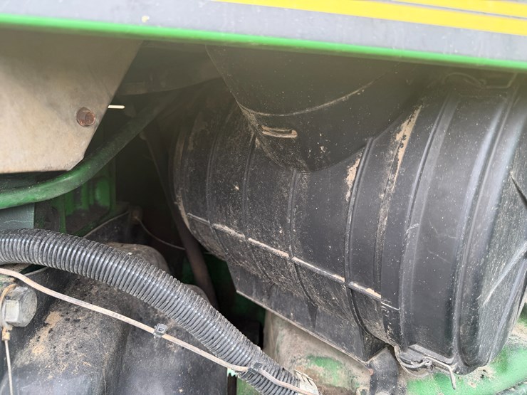 2001-john-deere-8310-image-42
