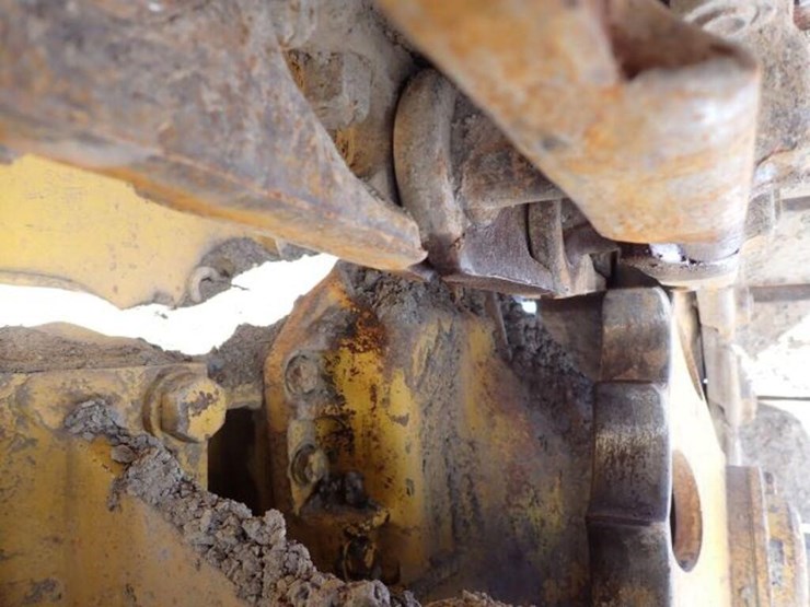 1998-komatsu-d21a-image-14