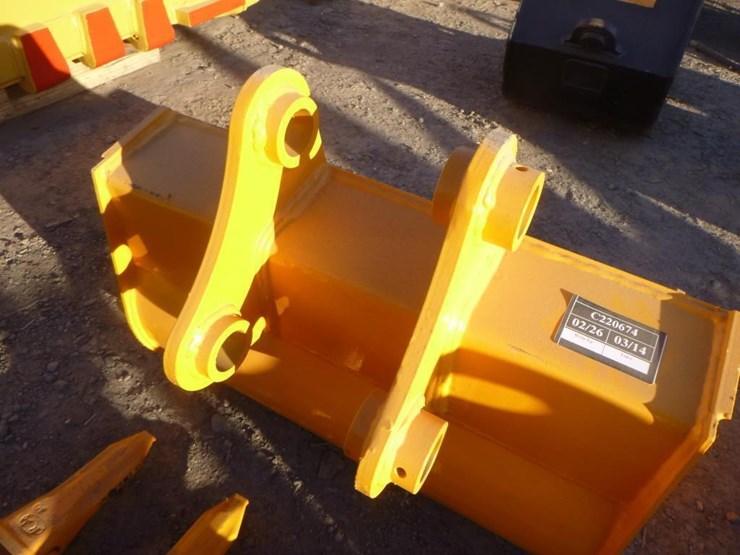 caterpillar-303-image-5