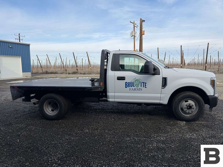 2019-ford-f350-image-8