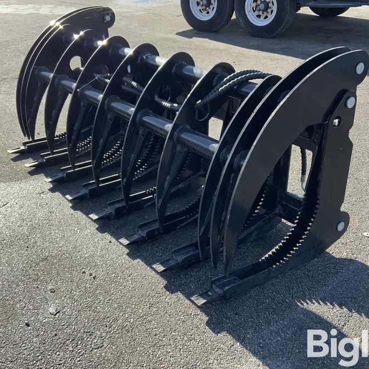 2025 MASSEY-FERGUSON 730