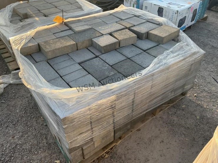 pallet-of-stone-pavers-image-3