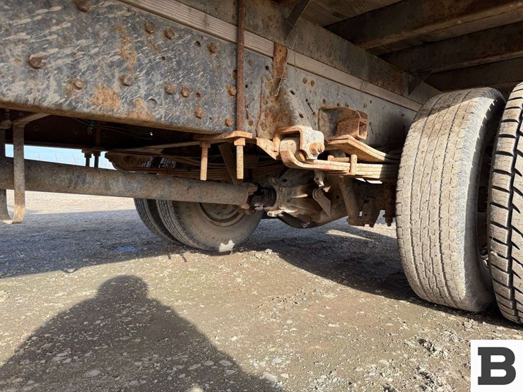 1999-isuzu-npr-image-16