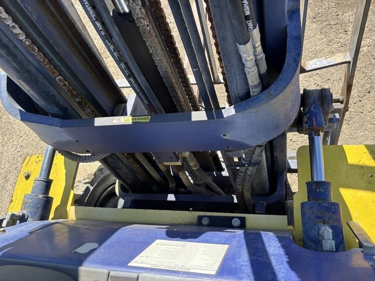 komatsu-fg25t-12-image-12