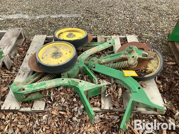 john-deere-1775-image-5