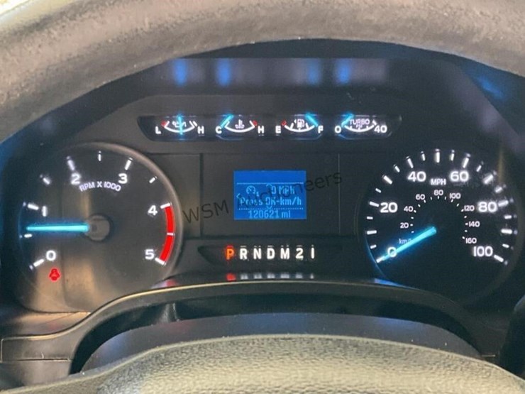 2017-ford-f550-image-17