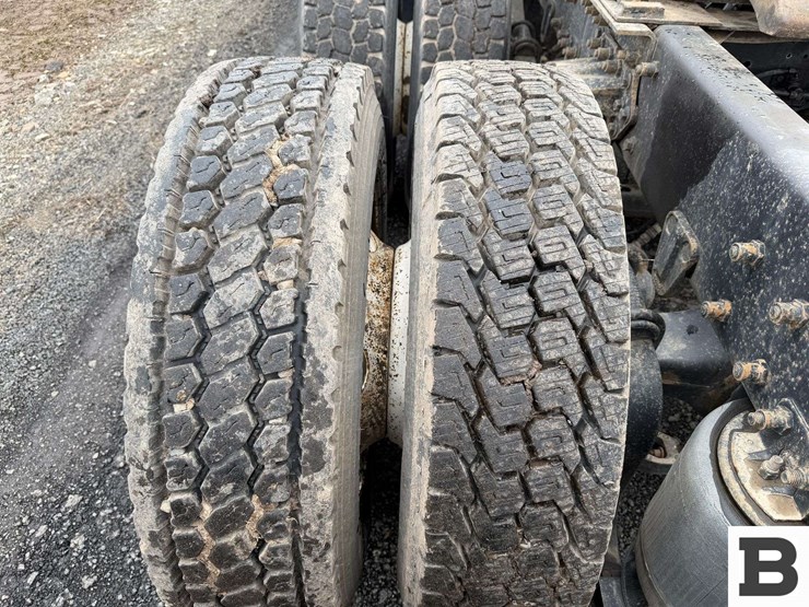 1998-volvo-wca-tractor-truck---reardan,-wa-image-35