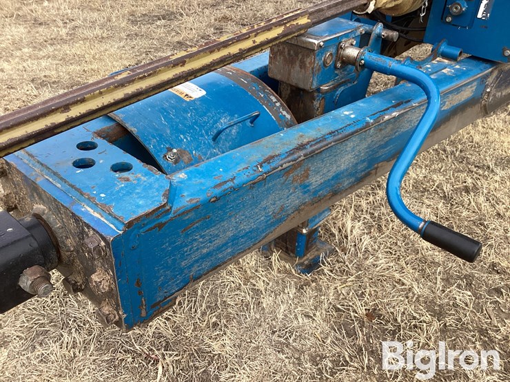 2005-kinze-1050-image-12