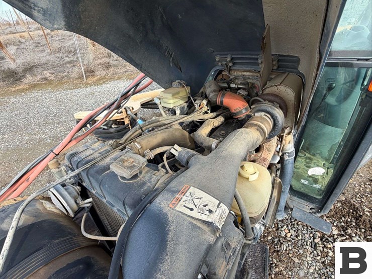 2008-new-holland-tn85fa-image-33