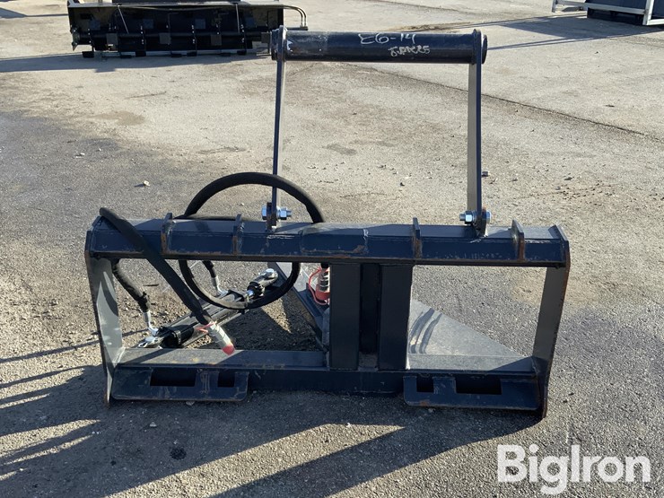 2024-massey-ferguson-730-image-6