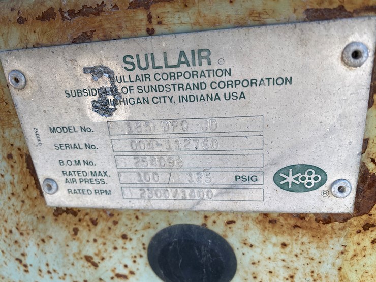 #1222-•-sullair-185q-towable-air-compressor-(st.-nazianz,-wi)-image-11