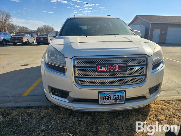 2013-gmc-acadia-denali-image-2