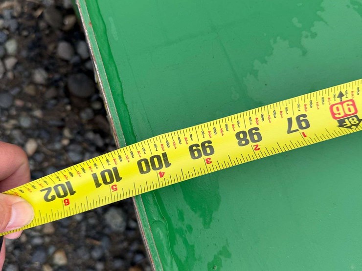 2019-john-deere-8-image-17