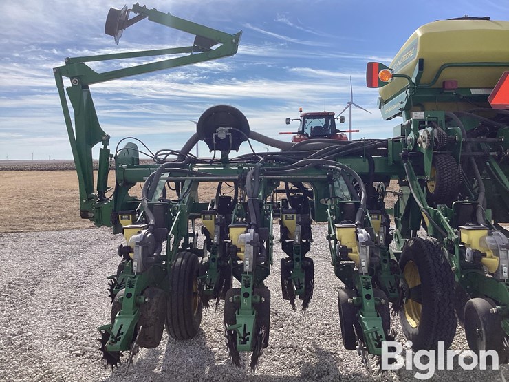 2009-john-deere-1790-ccs-image-13