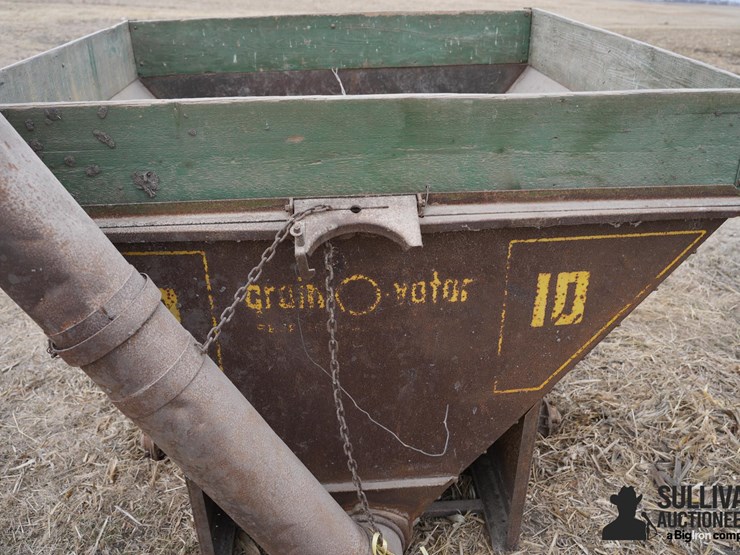 grain-o-vator-10-auger-wagon-image-17