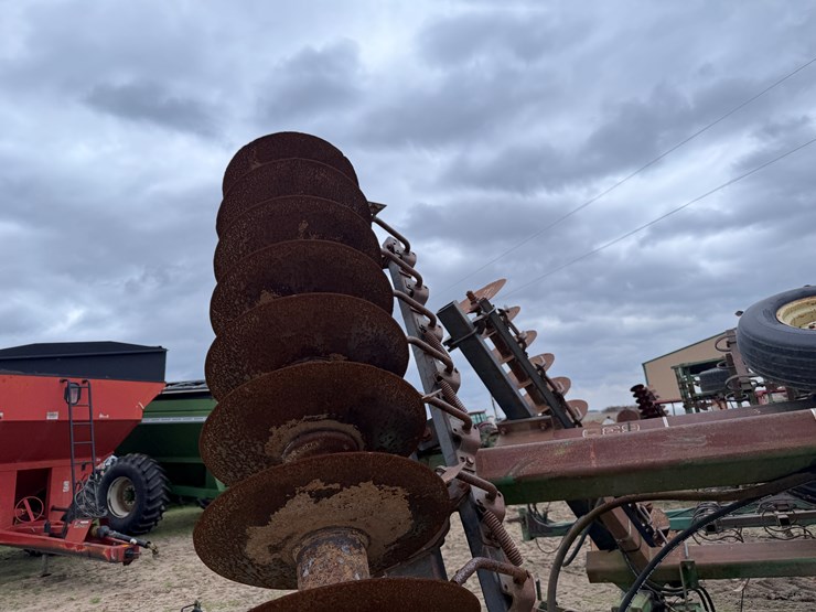 john-deere-25-image-38