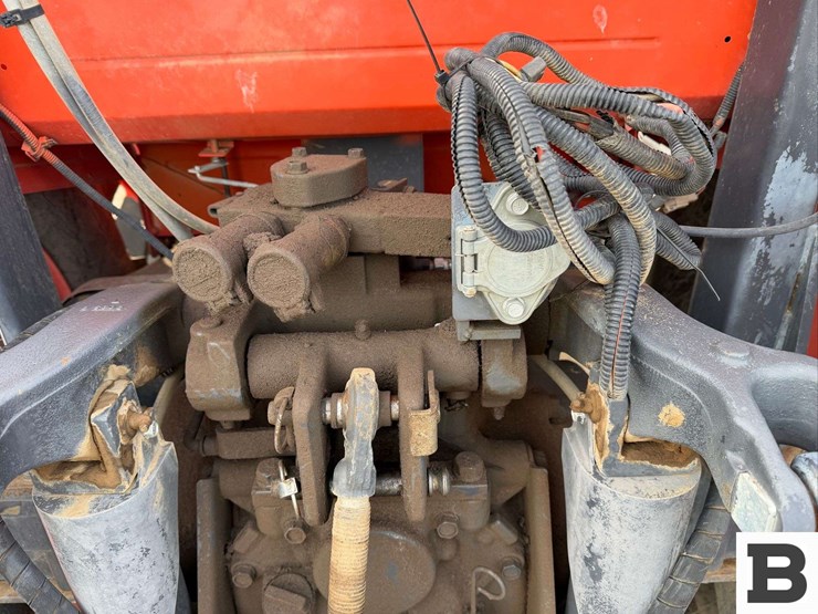 2016-kubota-m5-091-image-21