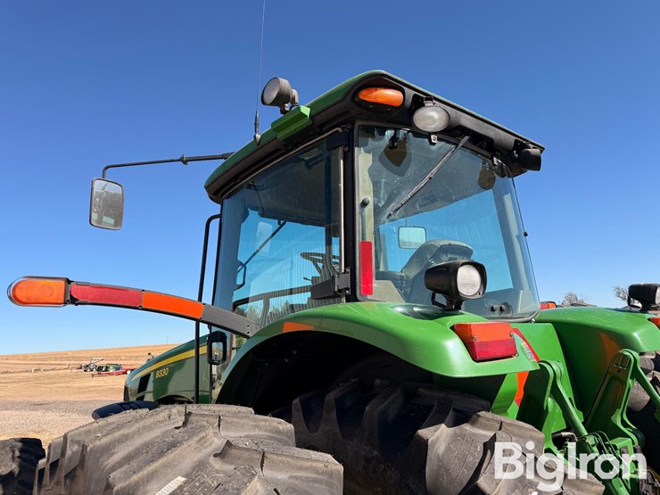 2007-john-deere-8330-image-12