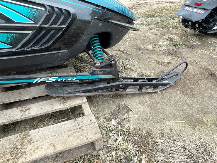 #3444-•-1998-polaris-indy-trail-snowmobile-for-parts-(no-registration-card)-image-12