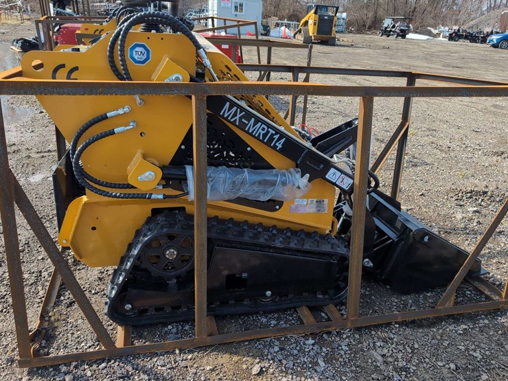 agt-mini-crawler-skid-steer-mx-mrt14-*-engine-hood-damaged-review-photos-image-1