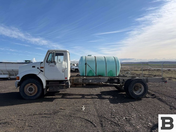 1995-international-4900-image-2