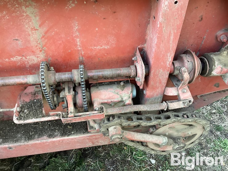 new-holland-790-image-10