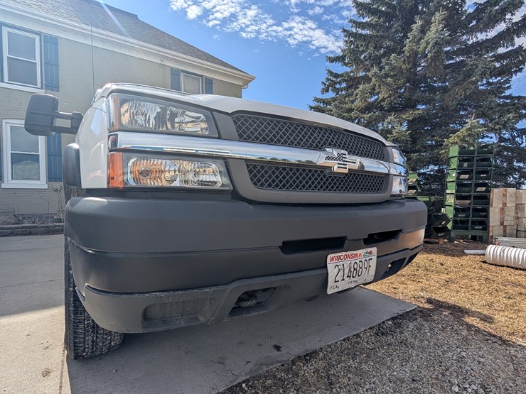 2004-chevrolet-2500-image-27