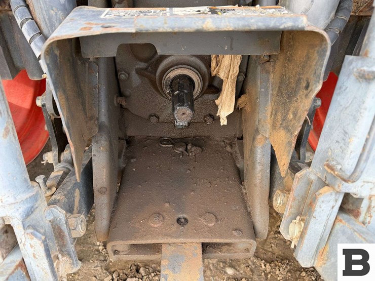 2014-kubota-m8540hd-image-17