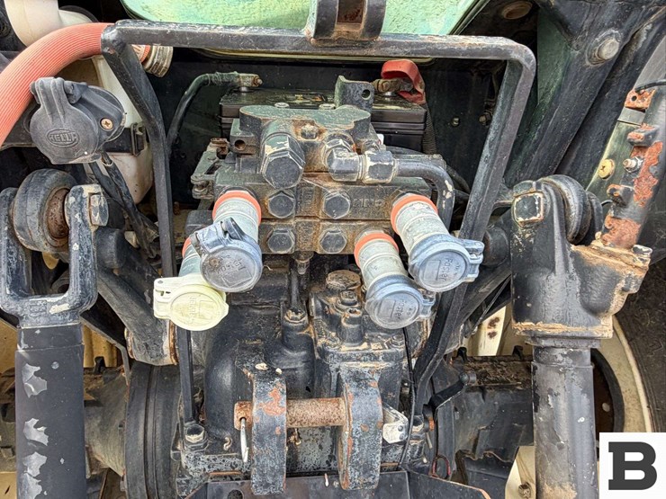 2008-new-holland-tn85fa-image-22