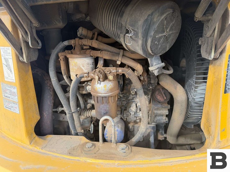 2012-deere-35d-image-34