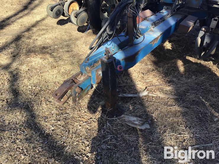 2000-kinze-2000-image-9