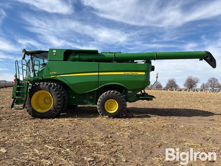 2021-john-deere-s770-image-8