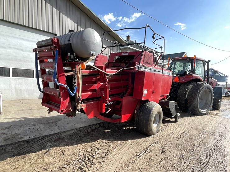 #3200-•-case-8575-square-baler-image-5