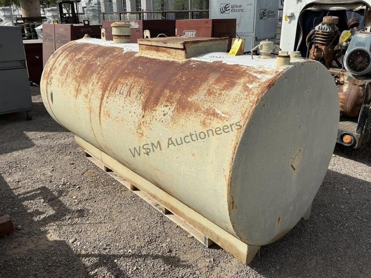750-gallon-steel-tank-image-2