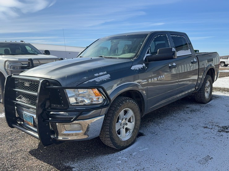 2012-dodge-1500-image-1