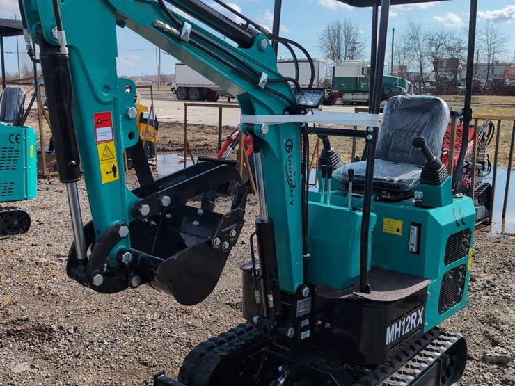cfg-industrial-mini-excavator---mh12rx-image-1