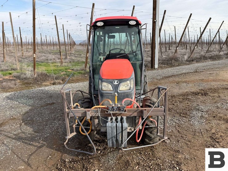 2016-kubota-m8540hd-image-8