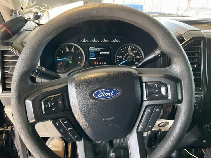 2020-ford-f150-image-16