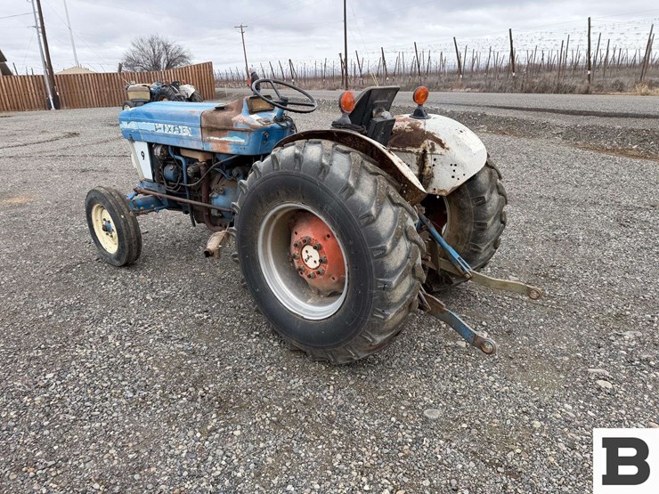 1985-ford-4610-image-3