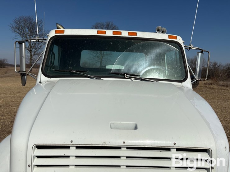 1992-international-7100-image-10