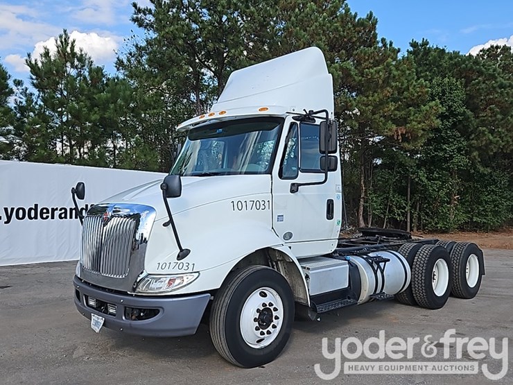 2017-international-8600-image-1