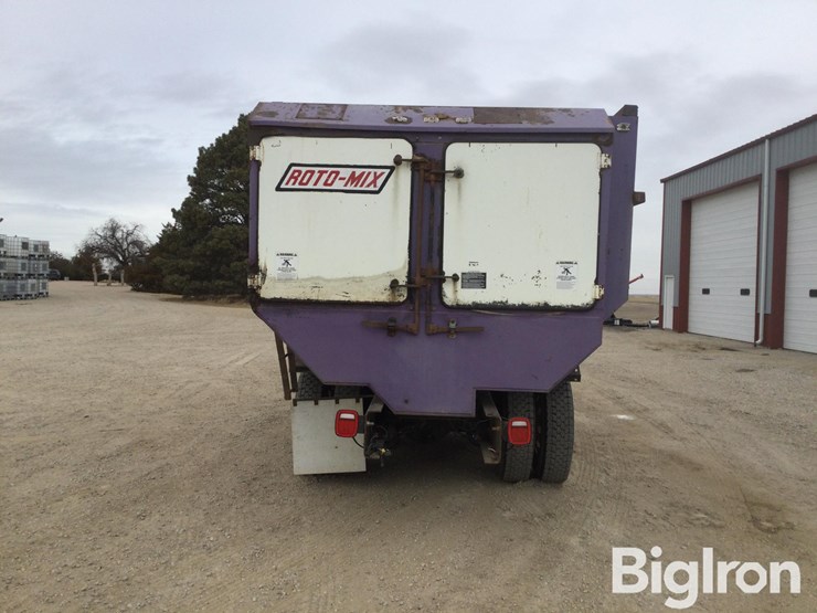 2013-kenworth-t440-image-6