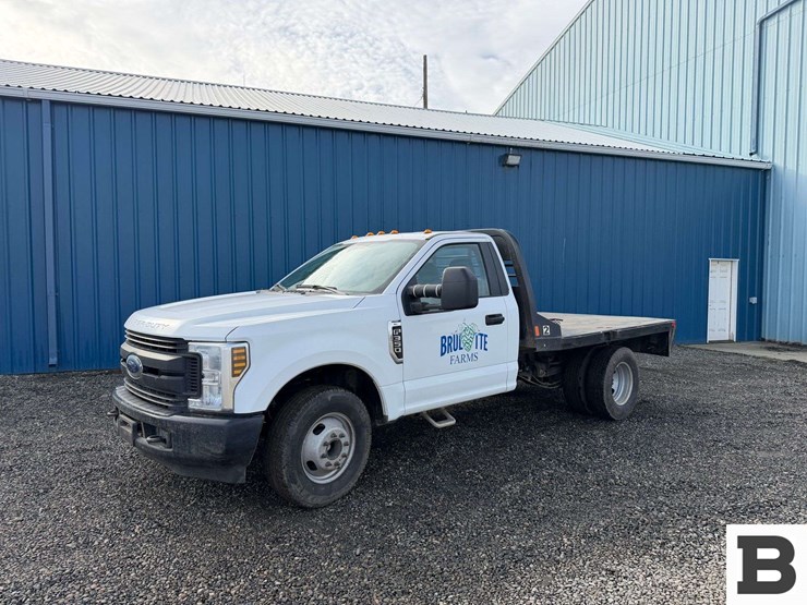 2019-ford-f350-image-3