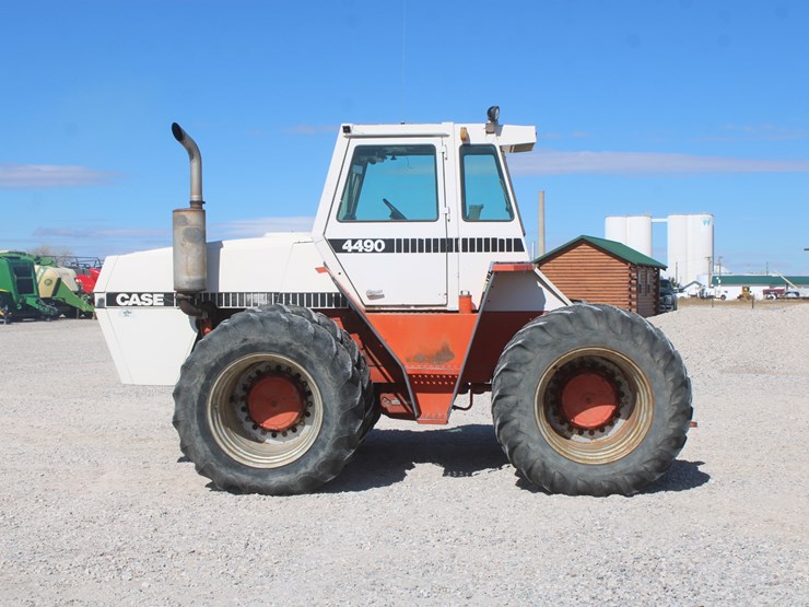 #1015-•-case-4490-tractor-image-3