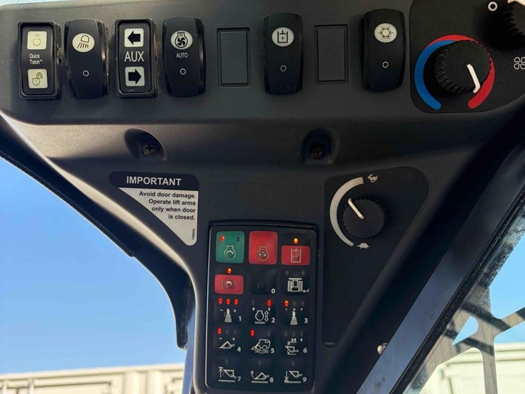 2022-deere-333g-image-16