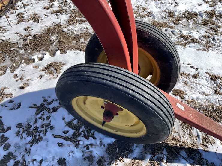 new-holland-258-image-13