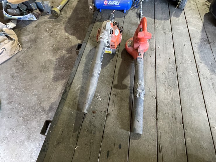 #7203-•-(2)-leaf-blowers-image-6