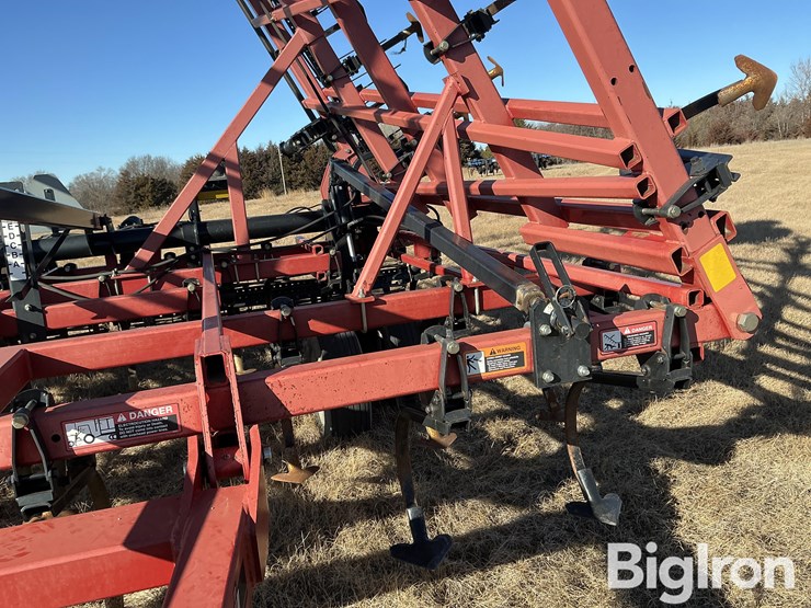 2012-case-ih-200-image-10